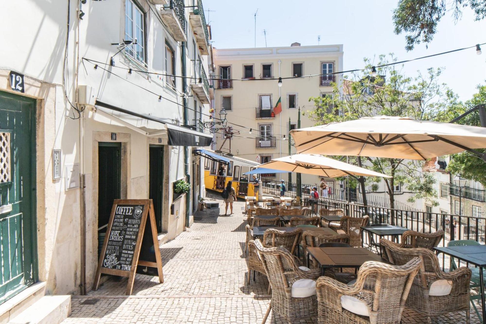 The Cordoeiros - Lisbon Apartments Bagian luar foto